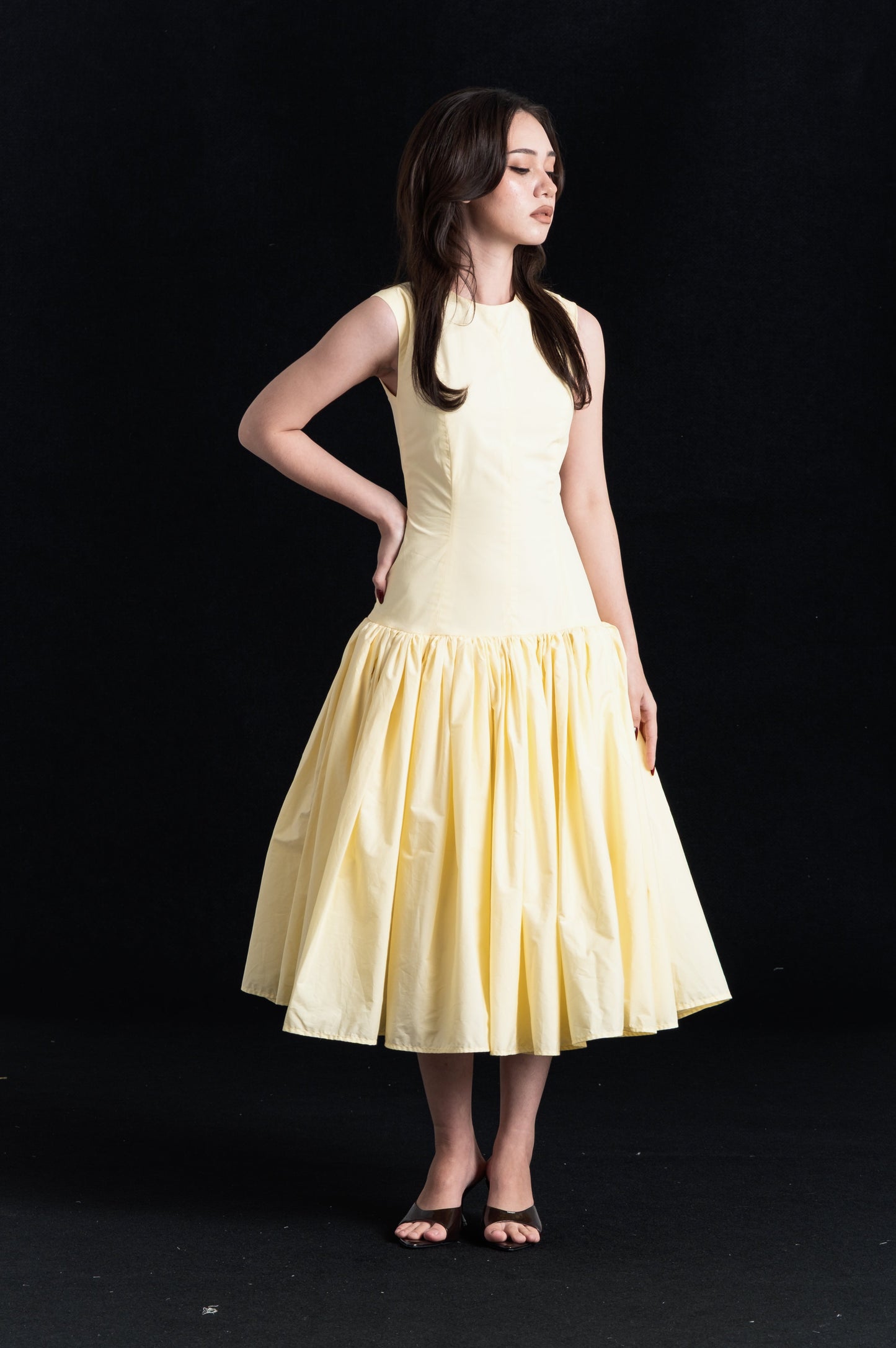 THE YELLOW DRESS, BUTTER