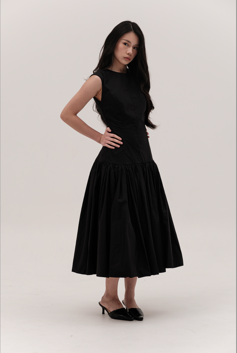 THE BLACK DRESS