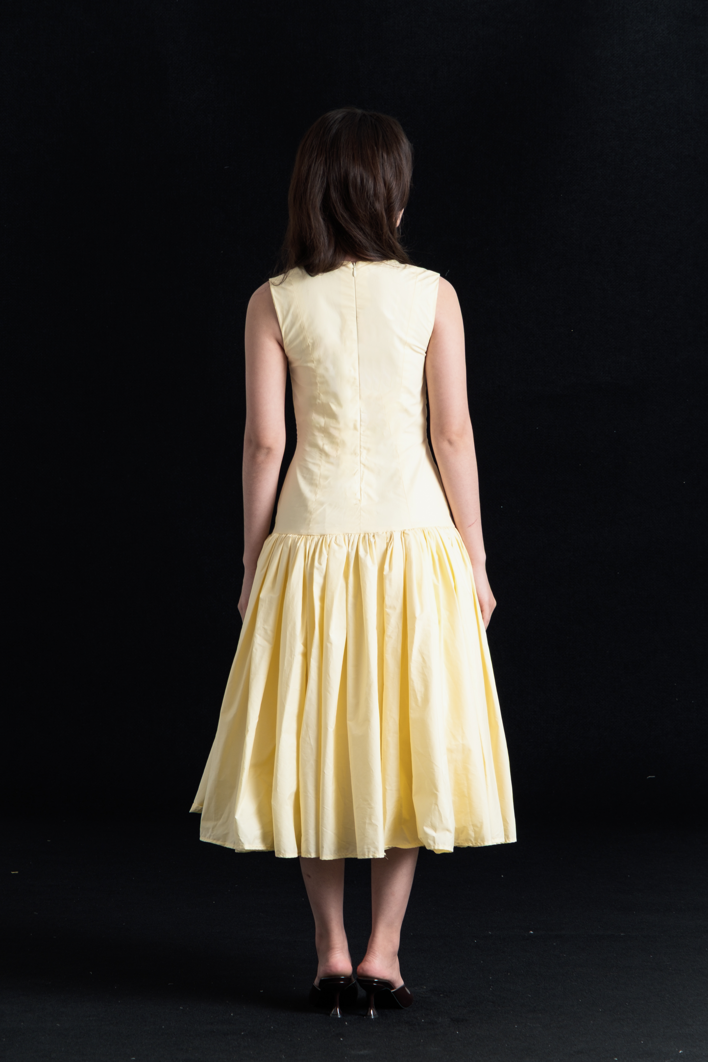 THE YELLOW DRESS, BUTTER