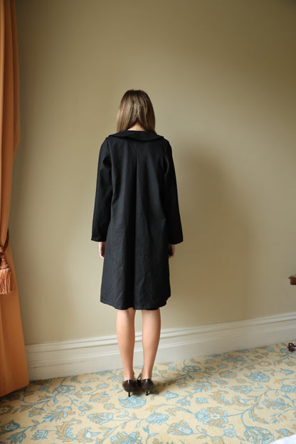 THE TRENCH COAT, BLACK