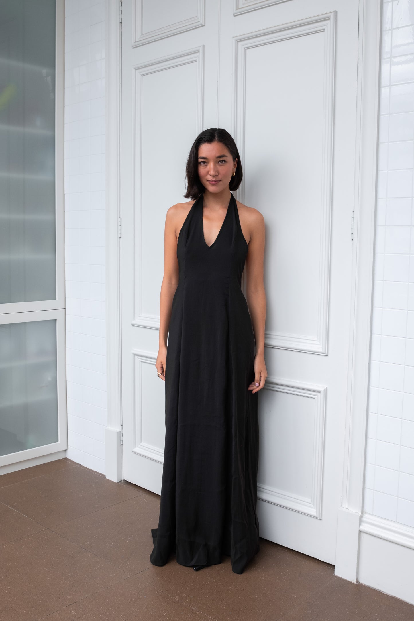 LANA LOW CUT DRESS, BLACK