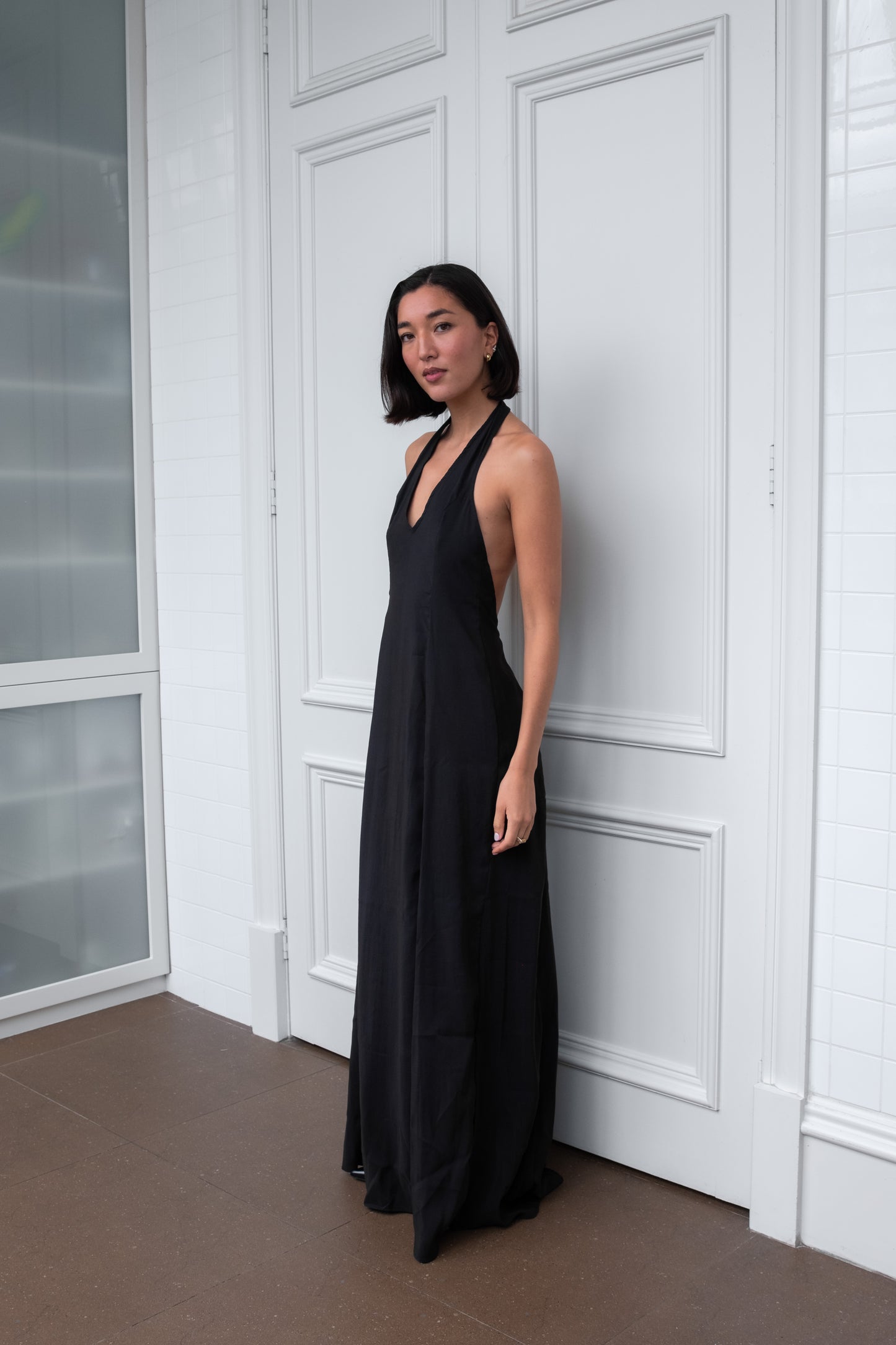 LANA LOW CUT DRESS, BLACK