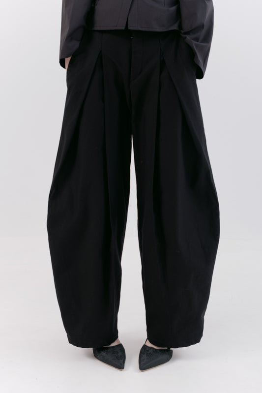 BOA BARREL PANTS, BLACK