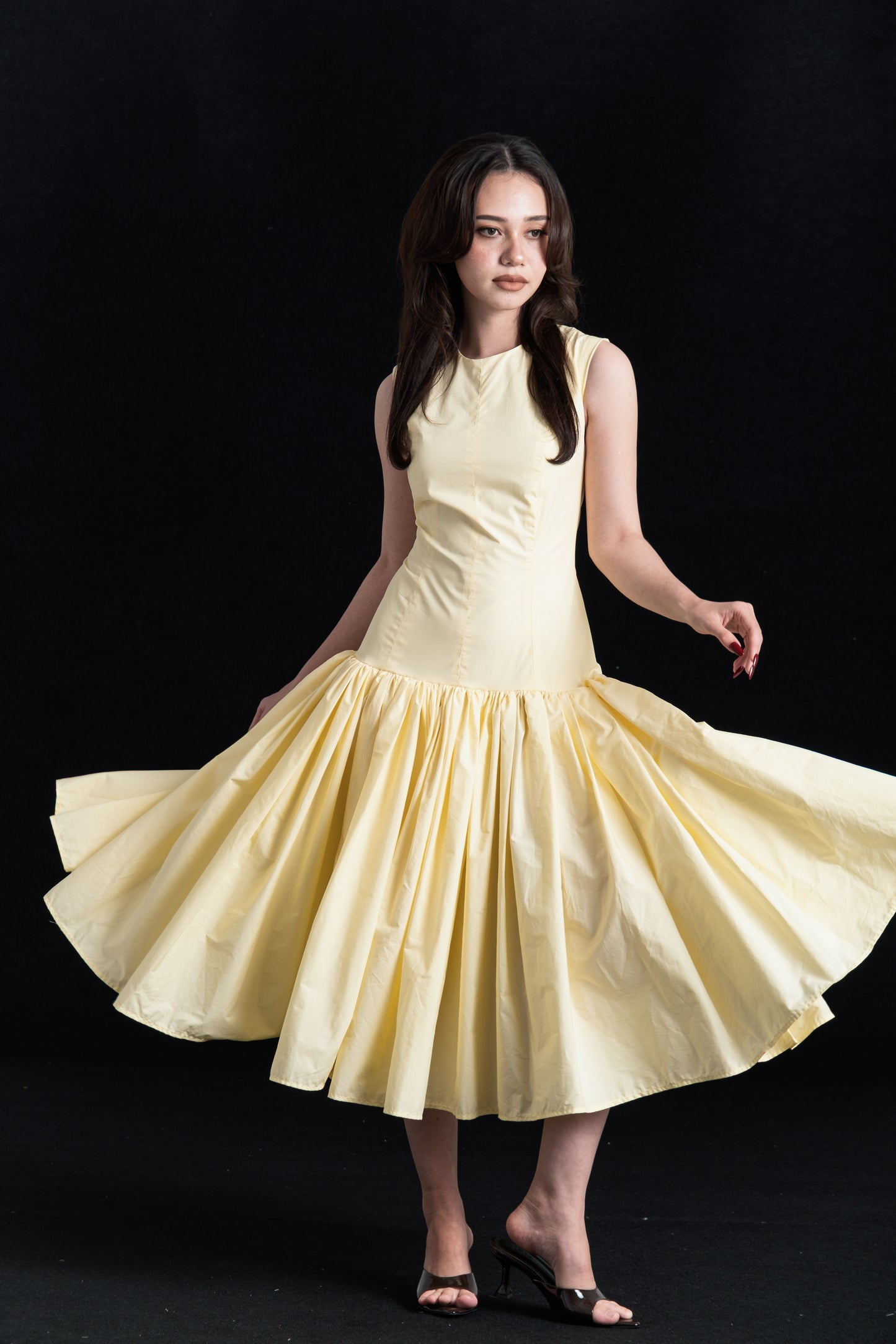 THE YELLOW DRESS, BUTTER