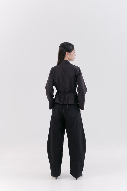 BOA CINCHED SHIRT, BLACK